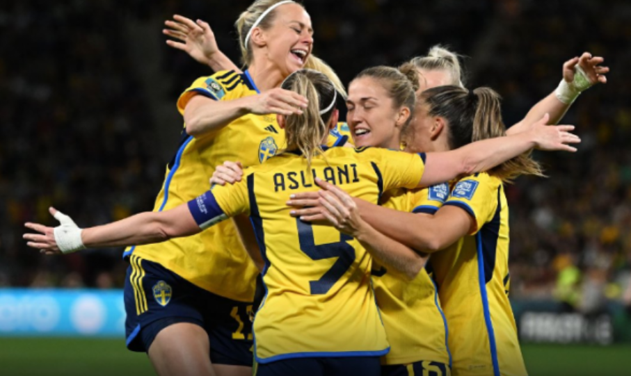 Suedia e treta në Botë, Kosovar Asllani protagoniste