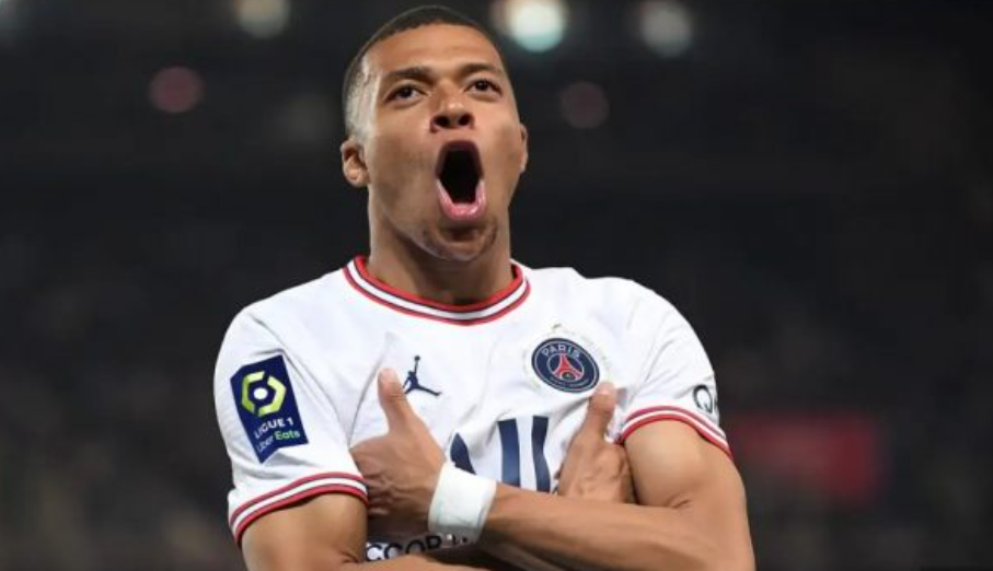 Mbappe dhe yjet e PSG-së e tallin Dembelen për Barcelonën: Skuadër m…