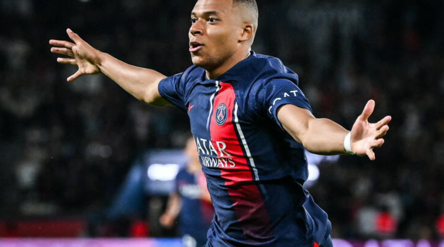 Mbappe shkëlqen me dygolësh, PSG merr fitoren e parë në kampionat