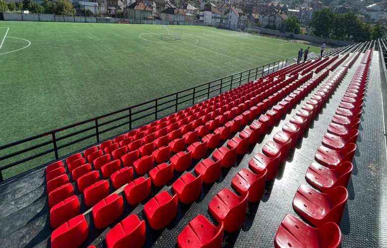 Stadiumit të Flamurtarit i shtohen 1500 ulëse