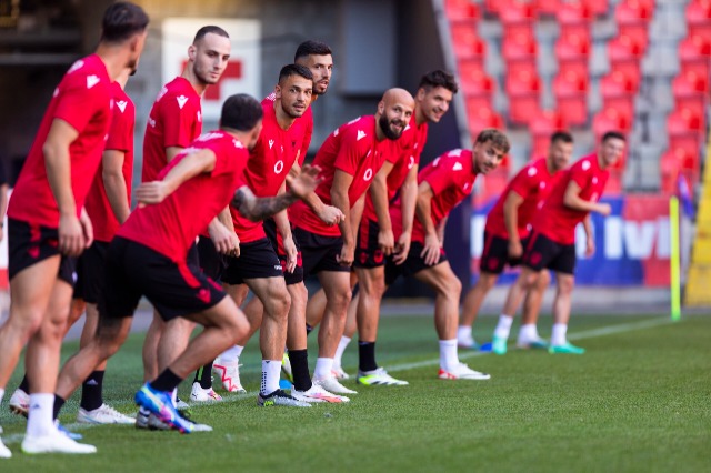 Sylvinho ka të qartë formacionin anti-Çeki