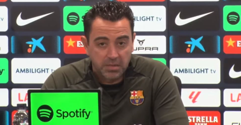 Xavi gëzon tifozët e Barcelonës para “El Classico”, flet për Lewandowskin dhe situatën me të lënduarit