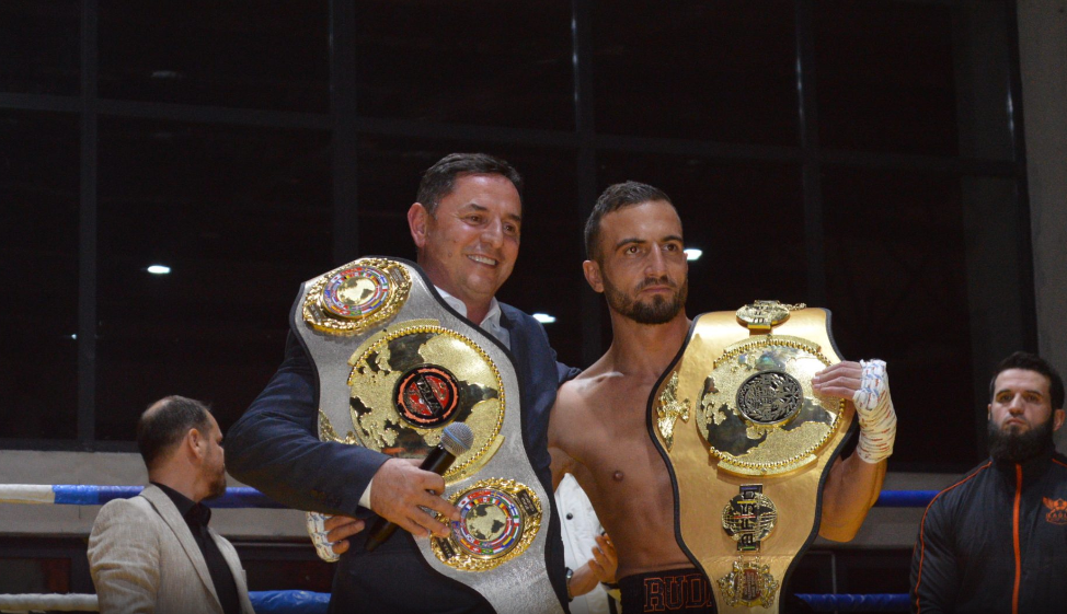 Luan Rudaj mbron titullin e kampionit botëror në Muay Thai