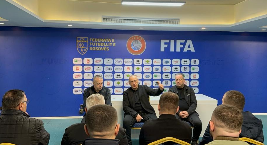 Presidenti Ademi inkurajon zhvillimin e futbollit në takim me Lidhjen Rajonale të Gjilanit