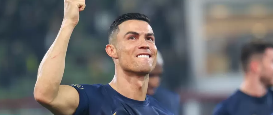 CR7 fiton çmimin “Maradona”, iu “tregon targën” Haaland, Mbappe dhe Kane