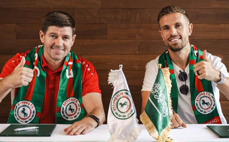 Henderson prish kontratën me Al Ettifaq, gati firma me Ajaxin