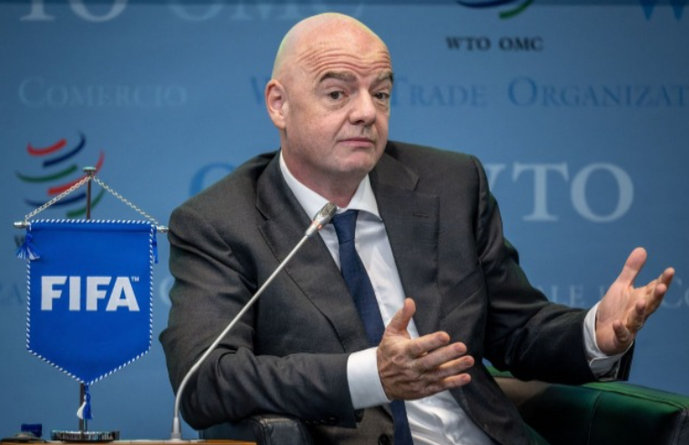 Infantino: Humbje për skuadrat dhe kallëzime penale për ata që kryejnë akte raciste