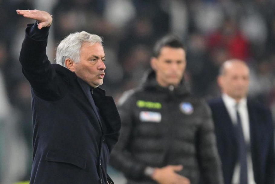 Mourinho drejt rikthimit në Premier Ligë