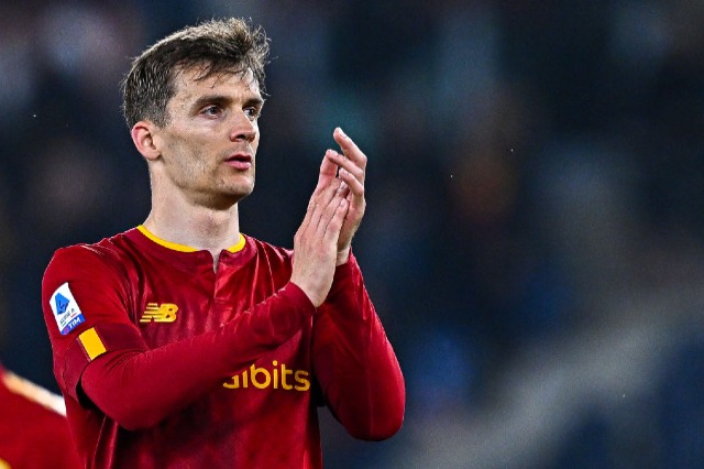 Buxhet i limituar, PSG kthen sytë nga Diego Llorente