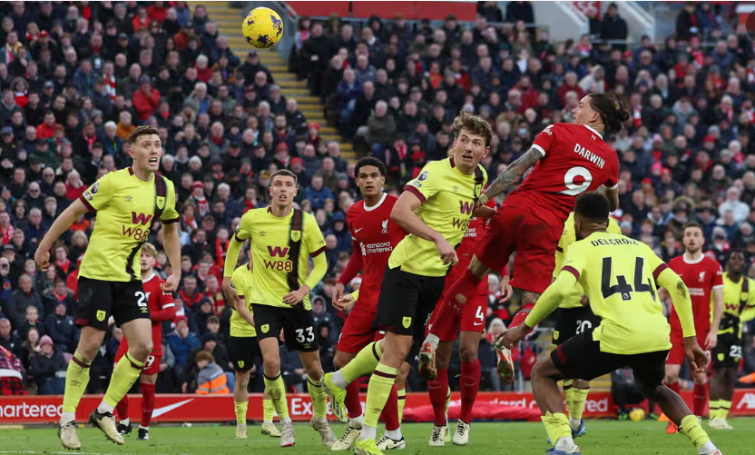 S’gabon Liverpooli, rikthehet në krye, fiton edhe Tottenham