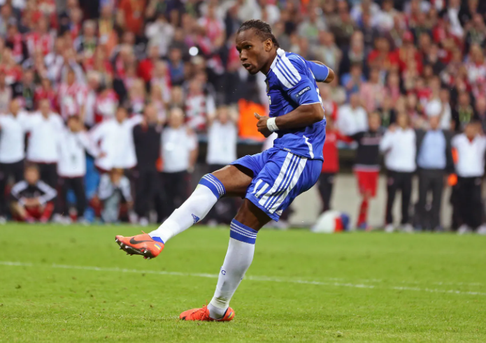 Drogba u kërkon tifozëve të jenë të durueshëm me Pochettinon