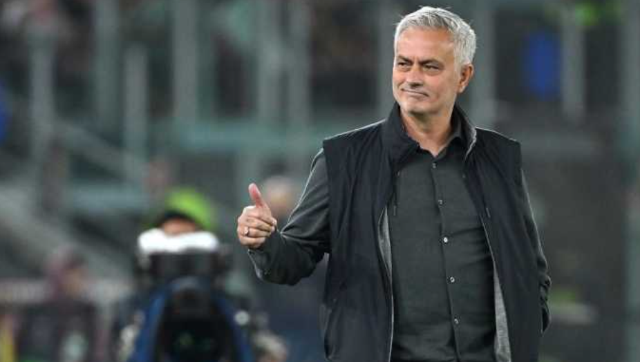 Mourinho rikthehet të flasë për “autobusin”: Ishte zgjuarsi taktike