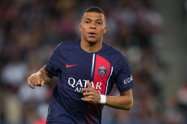 Mbappe-Real, afër dhe larg