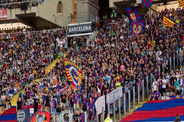 Champions League, Barça “motivon” 44 mijë tifozë në “Estadi Olímpic Lluís Companys”