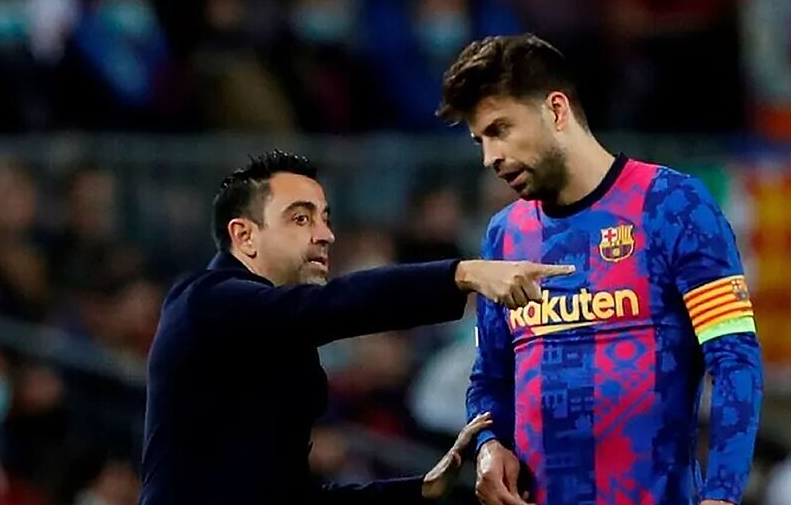 Pique shton dyshimet: Xavi nuk do të largohet