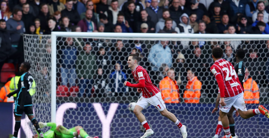 Mehmetit i mjaftojnë 2 minuta në fushën e blertë, “Legjionari” shënon tjetër gol për Bristol City