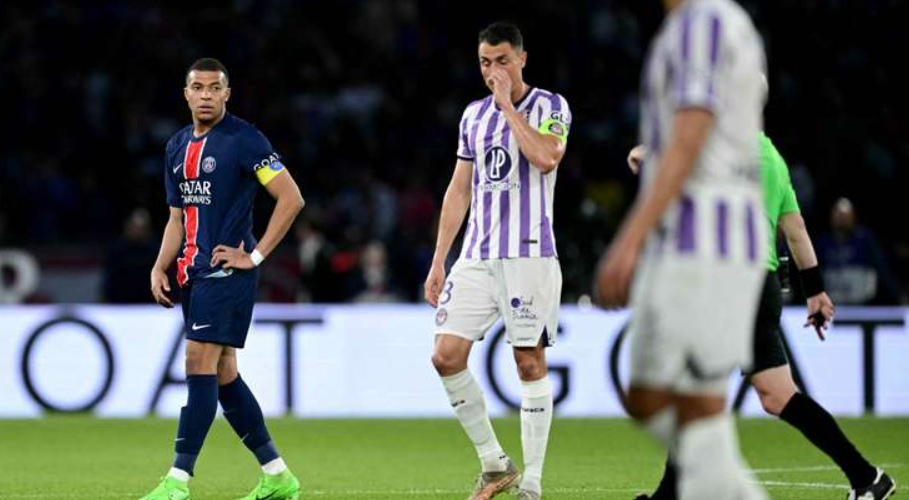 Toulouse rikthehet te fitorja në “Parc des Princes” pas 15 viteve, PSG-ja feston titullin pa humorin e duhur