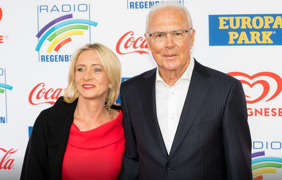 E veja e Beckenbauer do të prezantojë trofeun në ceremoninë e hapjes