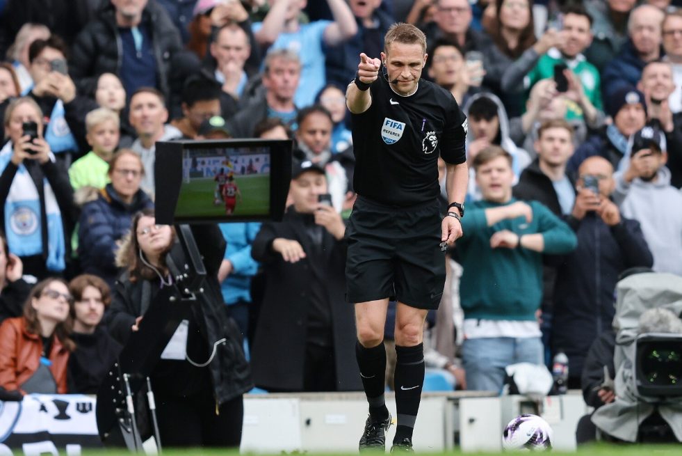 Sistemi VAR nuk preket, dështon iniciativa për ta hequr nga Premier League