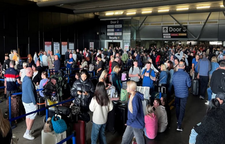 Anulohen fluturimet në aeroportin e Mançesterit pas problemeve me rrymë