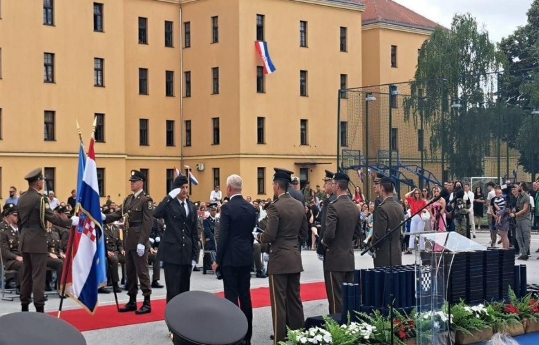 Oficerët e FSK-së diplomojnë në Akademinë Ushtarake të Kroacisë