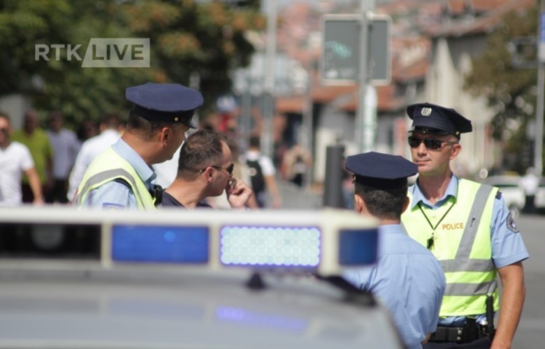 Policia shqiptoi 2262 gjoba trafiku në 24 orët e fundit