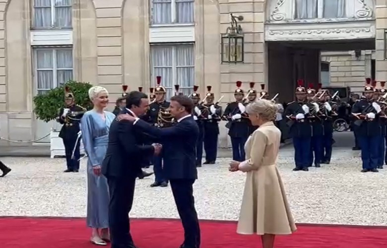 Kurti me bashkëshorten pritet nga çifti Macron në Pallatin Élysée