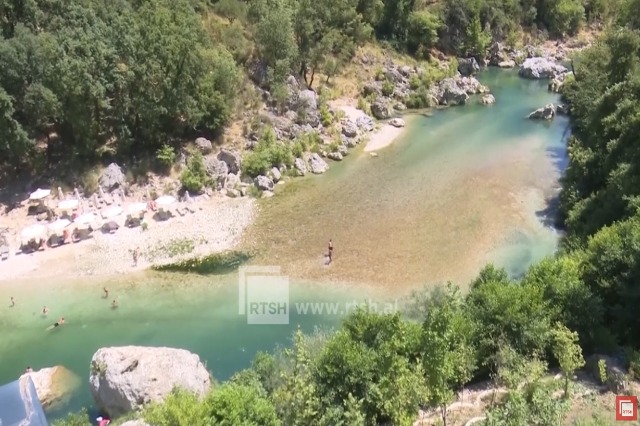 Vjosa dhe Drinoja atraksione turistike, preferohen nga vizitorë vendas e të huaj