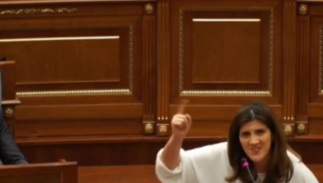 Ganimete Musliu: Faton Hajrizi u braktis nga shteti i tij dhe krejt i vetmuar u vra nga serbët