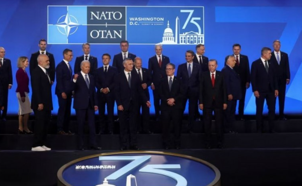 NATO-ja rikonfirmon mbështetjen e fuqishme për Ukrainën