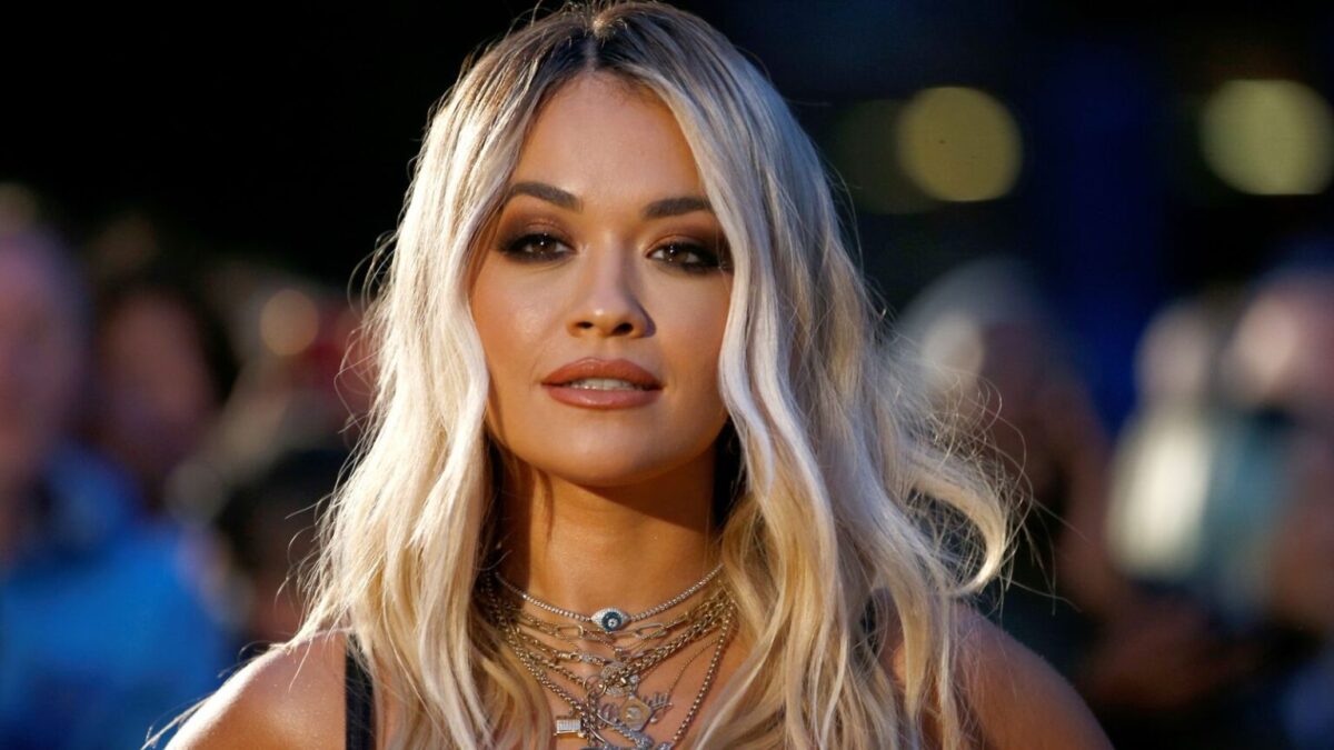 Rita Ora lavdëron Dua Lipën dhe Bebe Rexhën