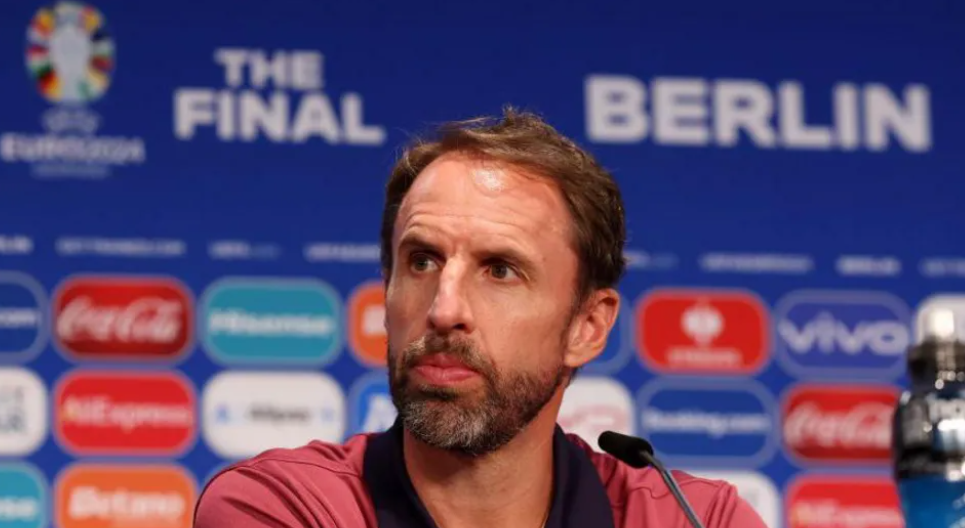 Southgate para finales me Spanjën: Dua trofeun, jo lojën e bukur!