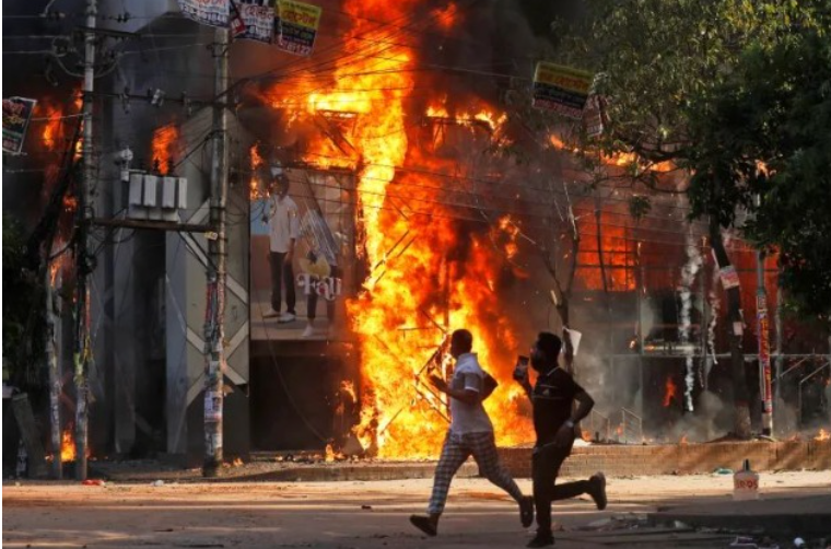 Protestat në Bangladesh kundër kryeministrit shoqërohen me mbi 70 të vrarë