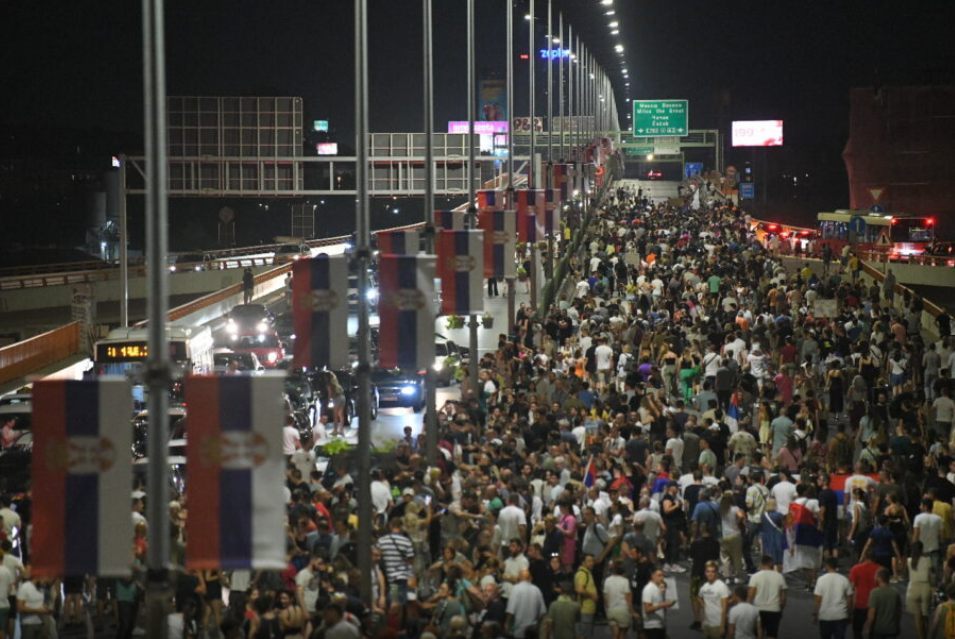 SHBA-ja mohon se ka nxitur protestat në Serbi