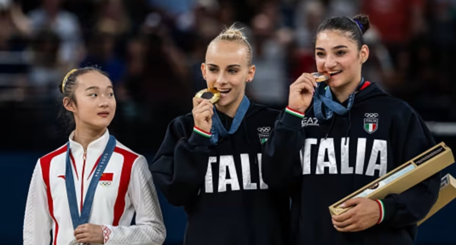 Pse i kafshojnë kampionët medaljet? Arsyeja do t’ju befasojë