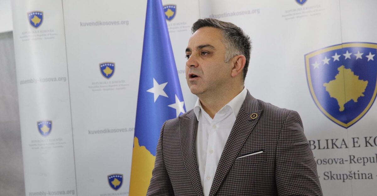 “Kosova po i paguan shtrenjtë eksperimentet e Qeverisë Kurti”