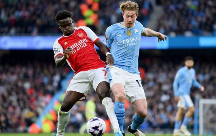 City-Arsenal, publikohen formacionet zyrtare