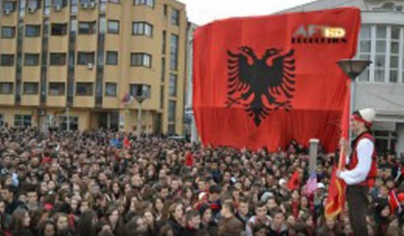 Vuçiqi e lidh Kurtin me protestat e shqiptarëve në Luginë