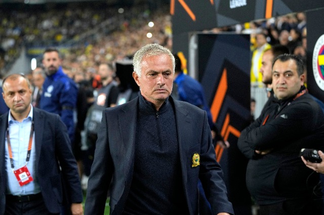 Mourinho: Meritoj të më trajtojnë si të tjerët, po bëhet e vështirë në Evropë