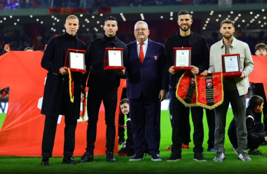 Ceremoni e veçantë për katër ish lojtarë, Duka kujton sërish legjionarët e tërhequr: Faleminderit për gjithçka