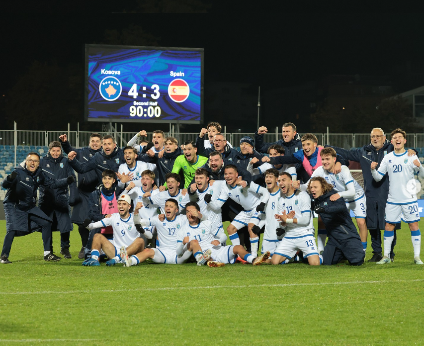 Presidenti Ademi uron djelmoshat e Kosovës U19: Triumf historik ndaj kampionit në fuqi të Evropës