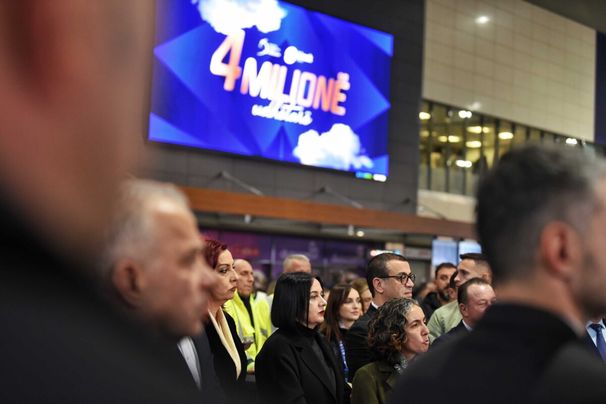 Aeroporti Ndërkombëtar i Prishtinës “Adem Jashari” regjistroi katër milionë pasagjerë