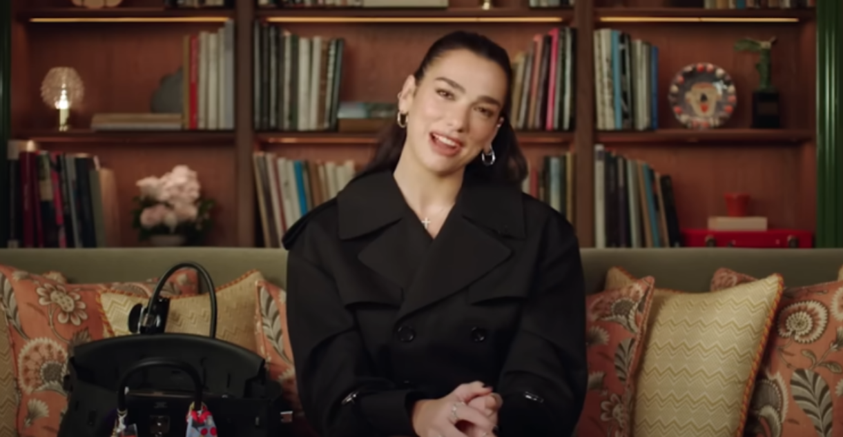 “Hej Vogue unë jam Dua Lipa”, artistja nga Kosova flet shqip për revistën prestigjioze