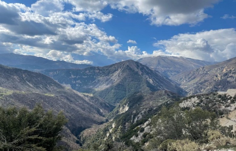 Moti në Shqipëri i ndryshueshëm