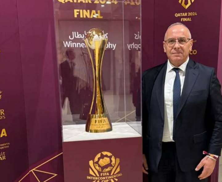 Presidenti Ademi në finalen e FIFA Intercontinental Cup në Katar