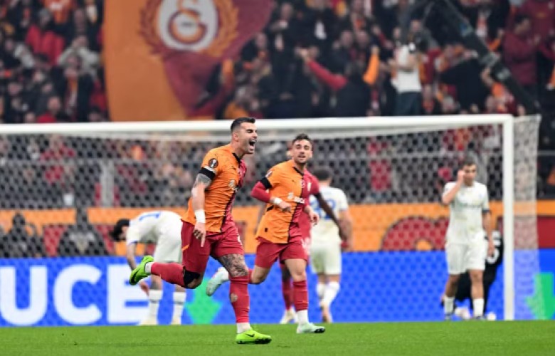 Galatasaray argëton dhe zhgënjen përballë Dynamo Kyiv