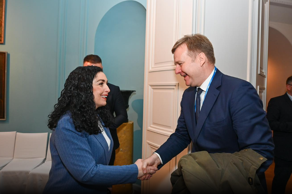 Osmani takohet me Sorensenin: Të punojmë që dialogu të përmbyllet me njohje të ndërsjellë