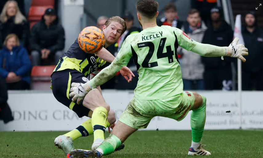 City mezi mund skuadrën e ligës së tretë, kalon në rundin tjetër të FA Cup