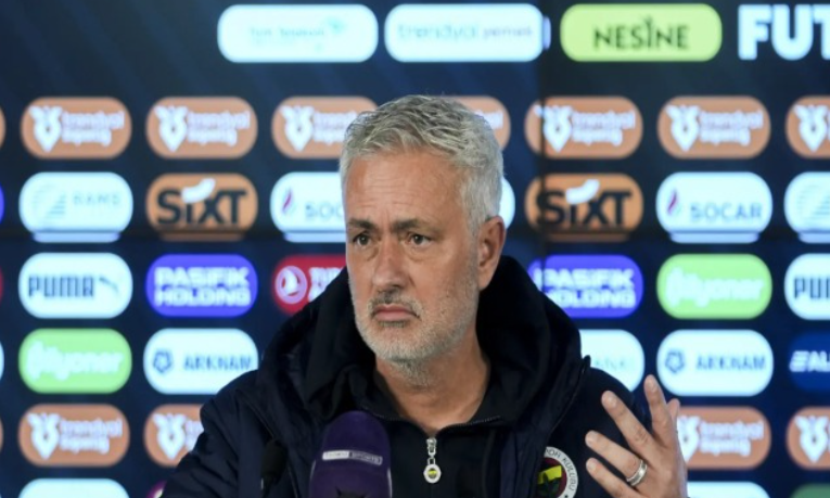 Galatasaray sulmon Mourinhon: Çnjerëzor, e denoncojmë për racizëm