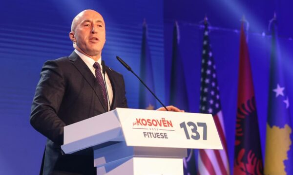 “Më parë kthehem veteran i UÇK-së”, Haradinaj vija të kuqe koalicionit me LVV-në